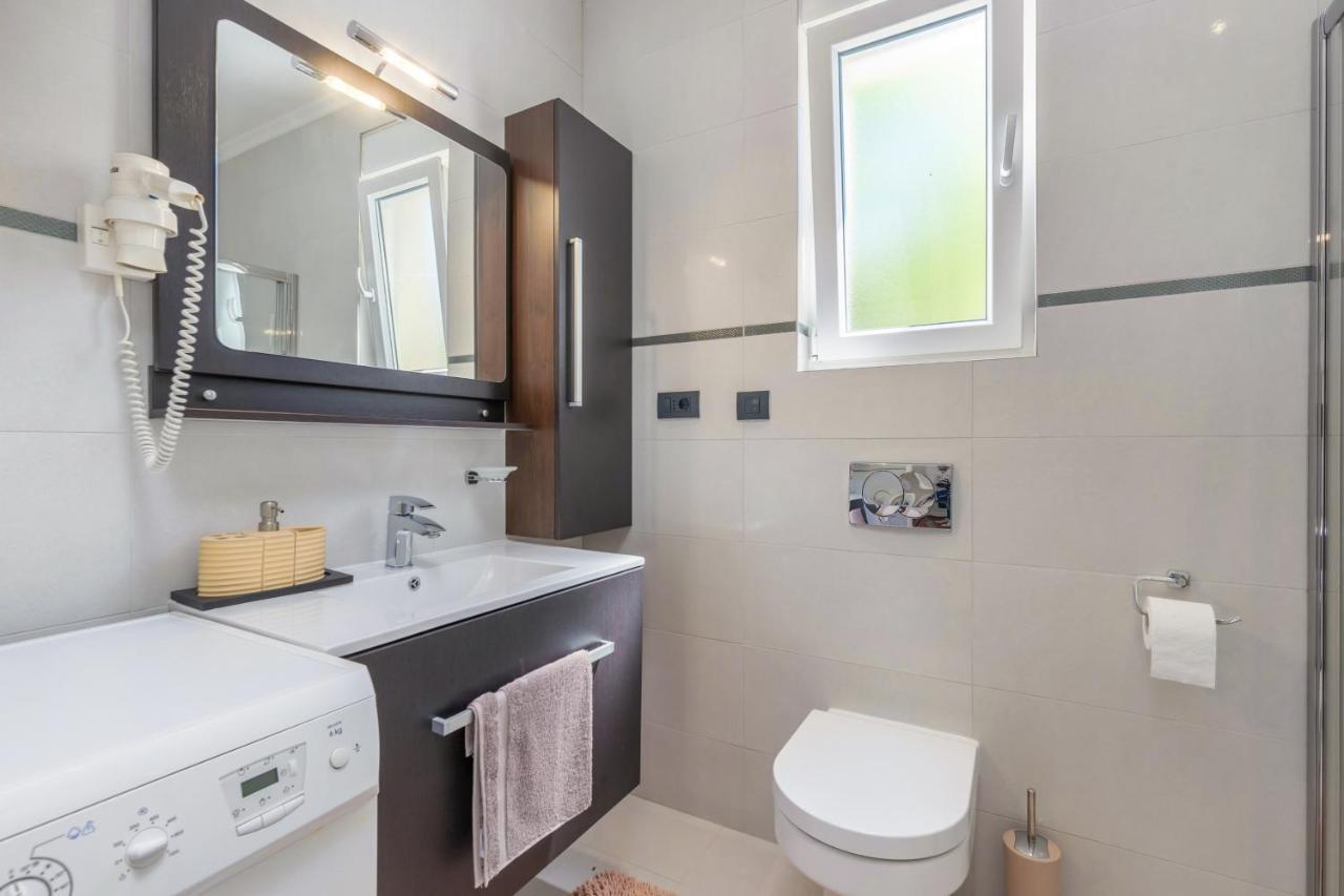 Adriatic Dream - Luxury Apartment & Private Pool Only For You Crikvenica Esterno foto